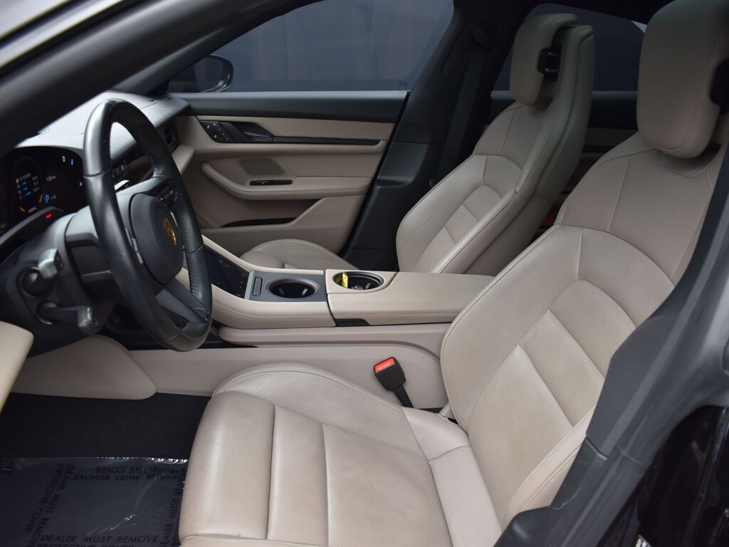 image-15 2022 Porsche Taycan