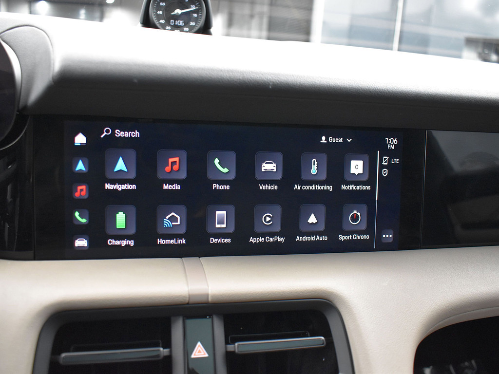 image-11 2022 Porsche Taycan