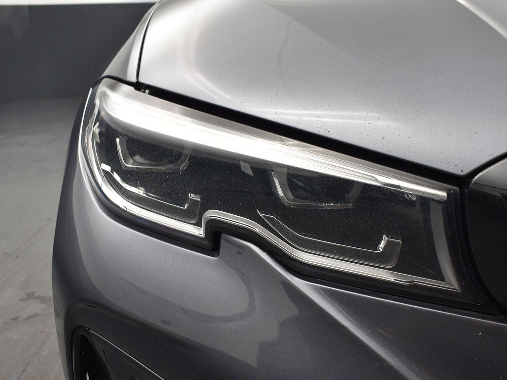 image-3 2021 BMW 3 Series