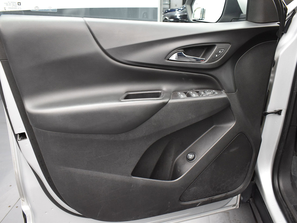 image-8 2019 Chevrolet Equinox