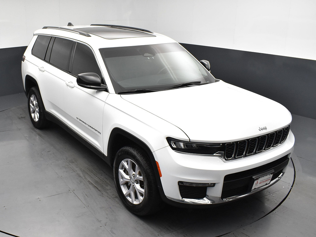 image-4 2022 Jeep Grand Cherokee L