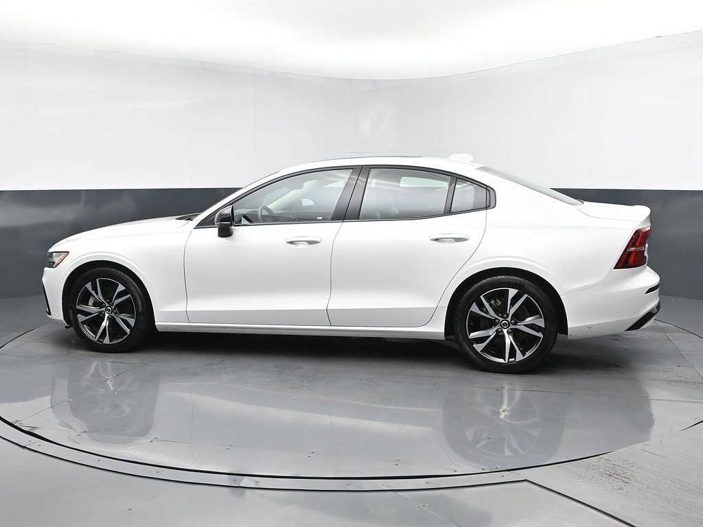 image-3 2024 Volvo S60