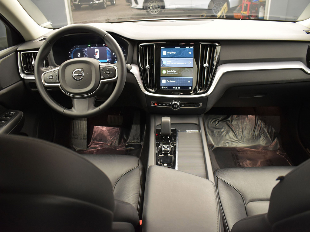 image-18 2024 Volvo S60