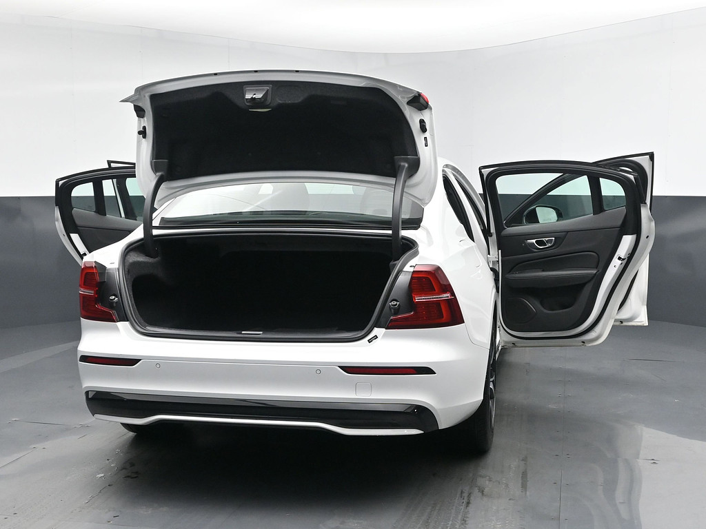 image-29 2024 Volvo S60