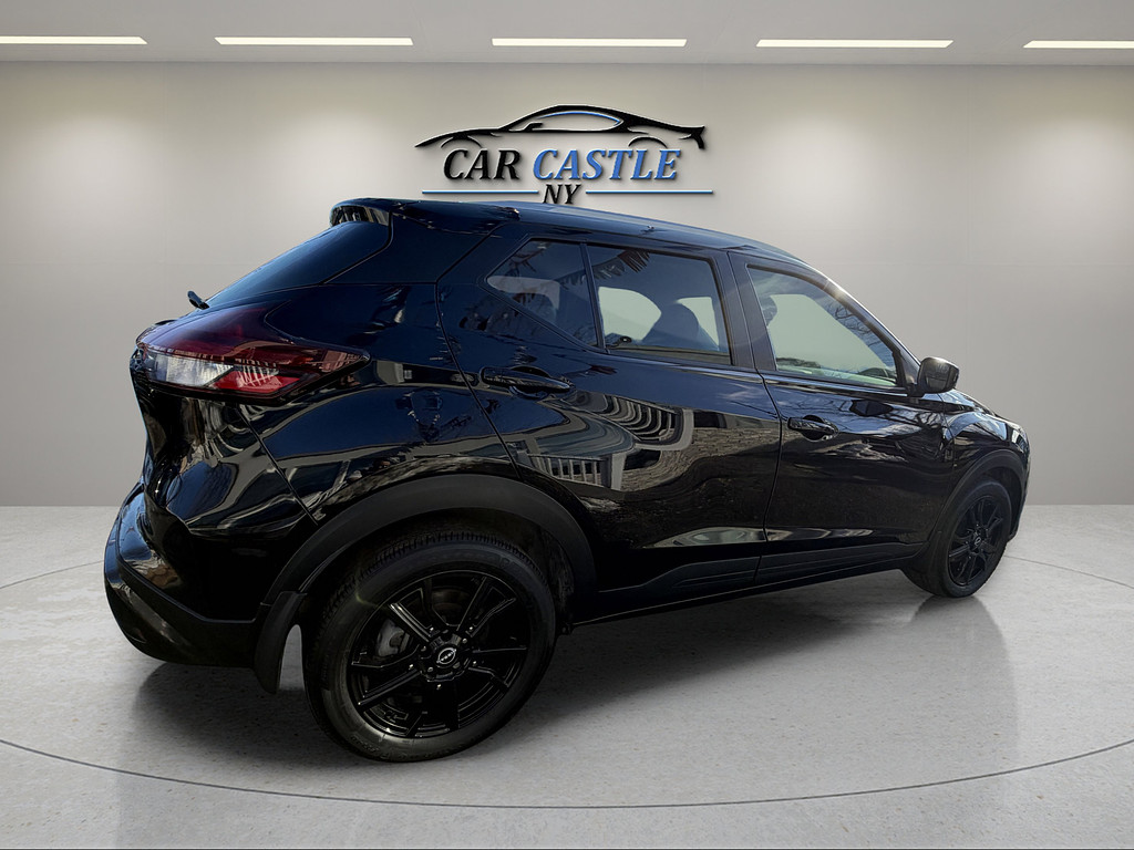 image-7 2024 Nissan Kicks