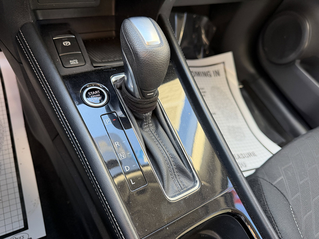 image-33 2024 Nissan Kicks