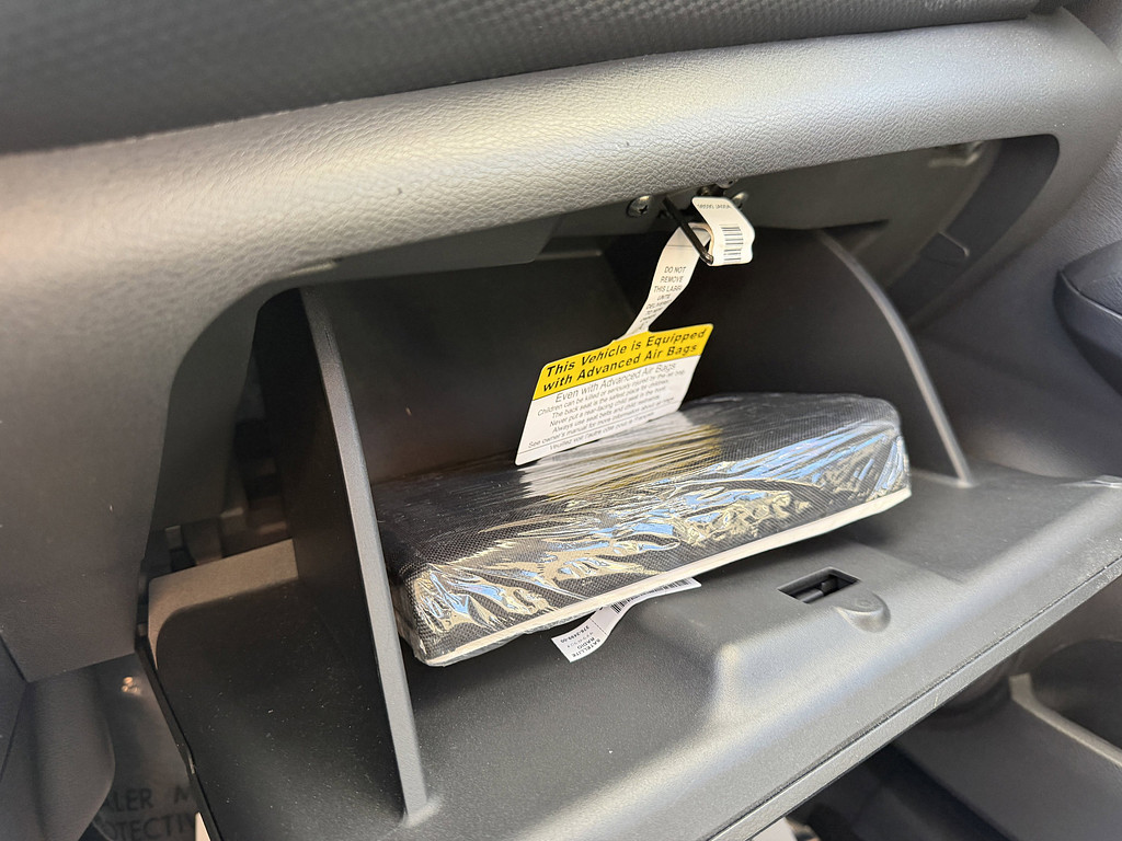 image-34 2024 Nissan Kicks