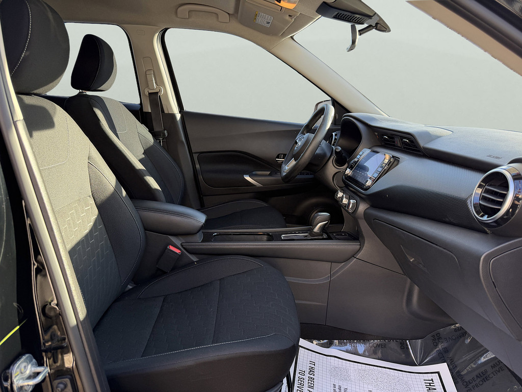 image-41 2024 Nissan Kicks