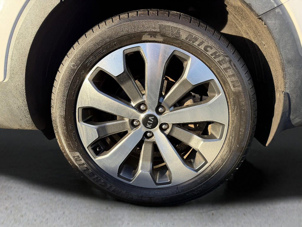 image-15 2020 Kia Telluride