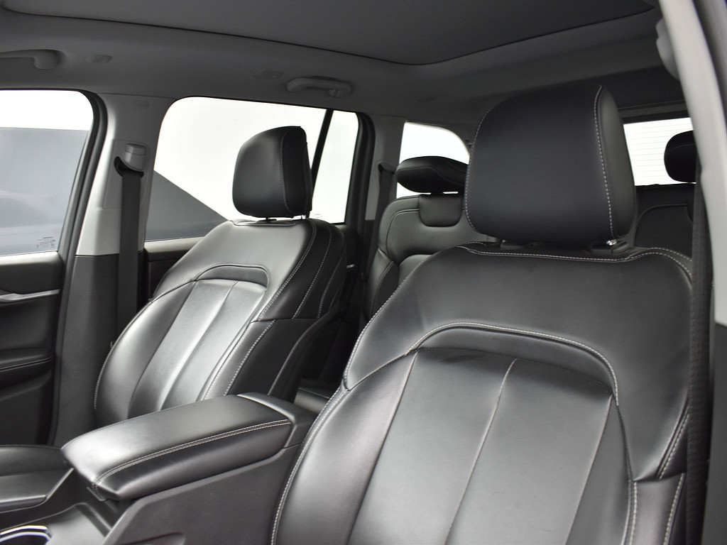 image-13 2023 Jeep Grand Cherokee 4xe