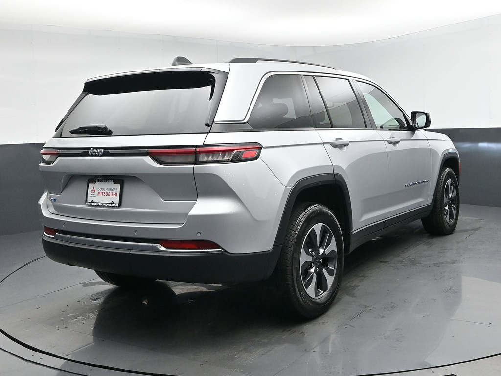 image-25 2023 Jeep Grand Cherokee 4xe