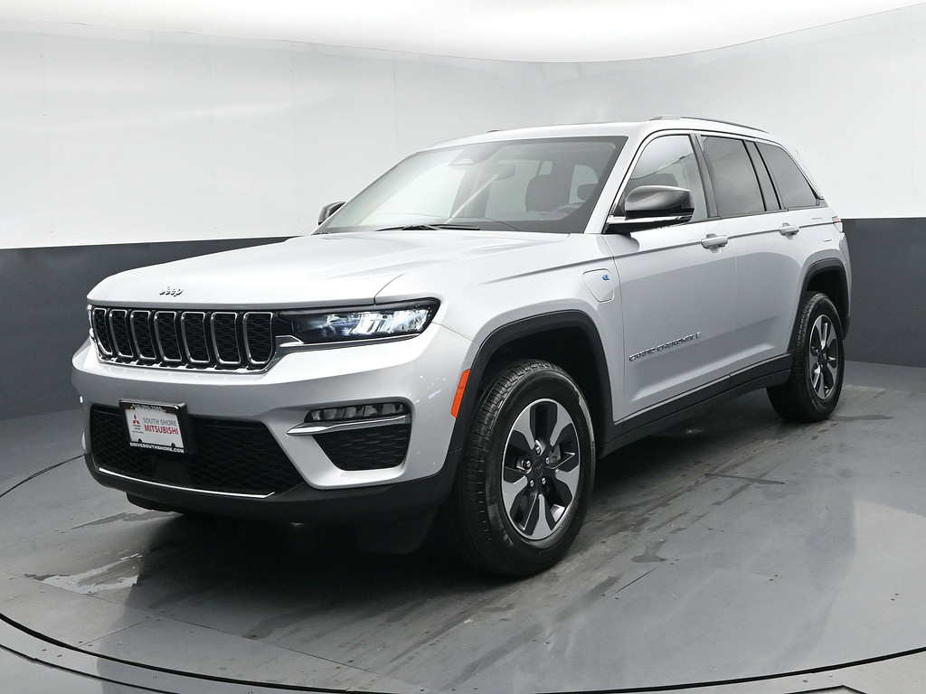 image-26 2023 Jeep Grand Cherokee 4xe