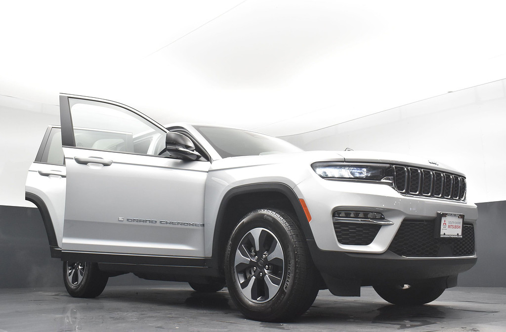 image-35 2023 Jeep Grand Cherokee 4xe