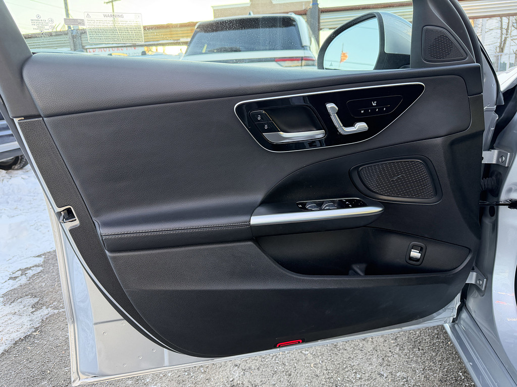 image-24 2022 Mercedes-Benz C-Class