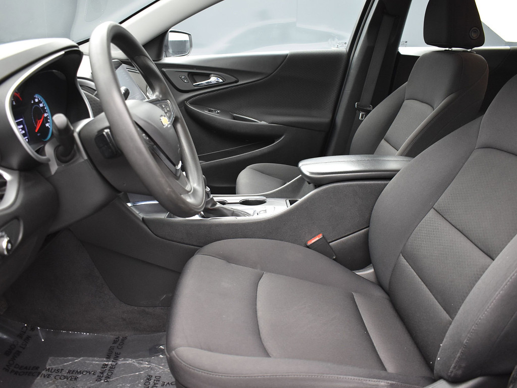 image-9 2023 Chevrolet Malibu