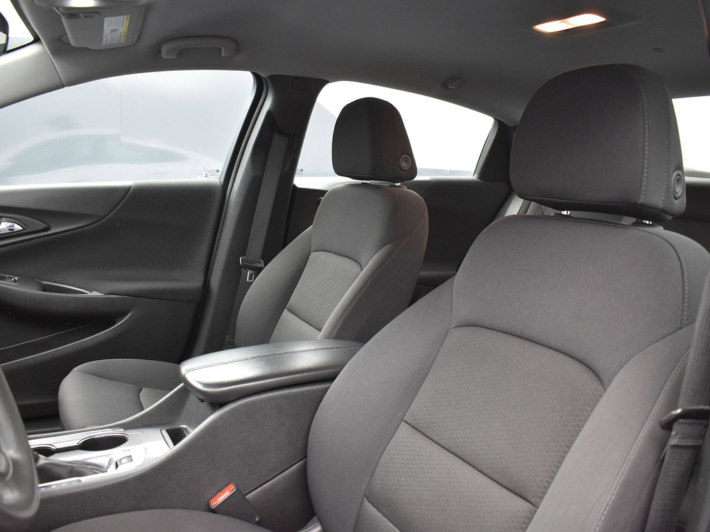 image-10 2023 Chevrolet Malibu