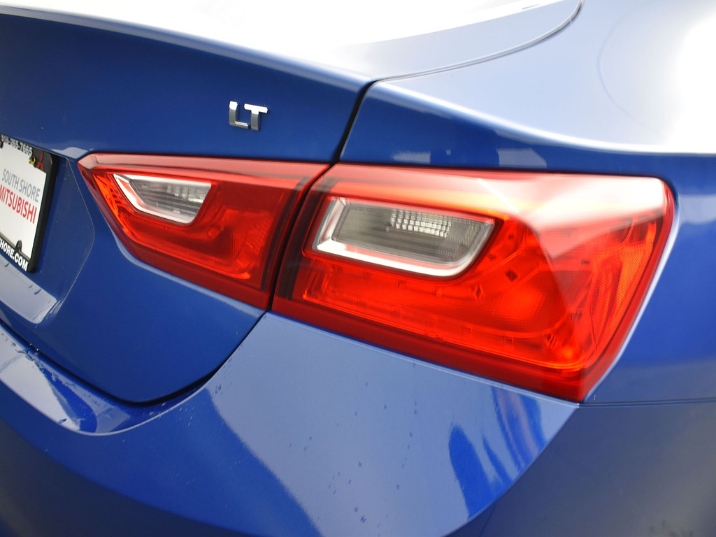 image-6 2023 Chevrolet Malibu