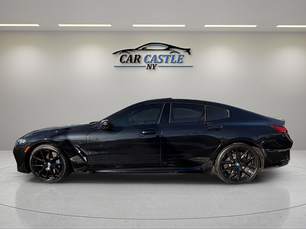 image-14 2022 BMW 8 Series