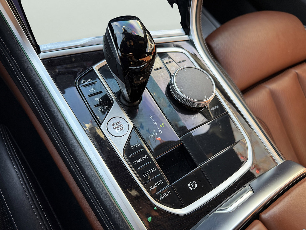 image-32 2022 BMW 8 Series