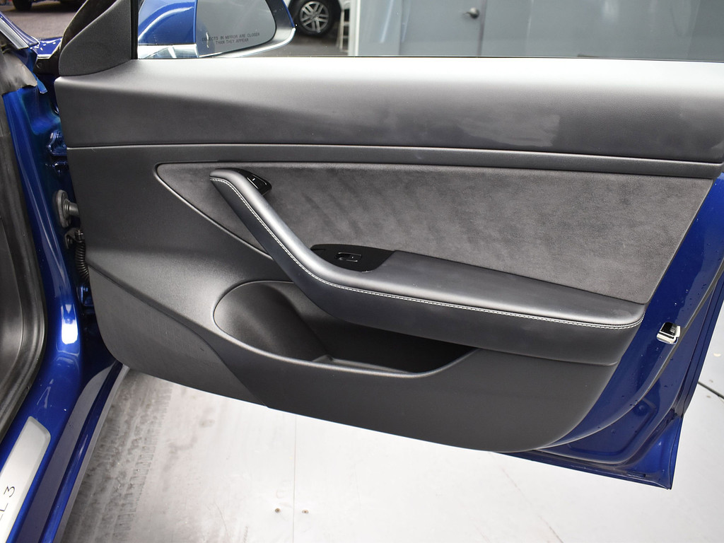 image-17 2020 Tesla Model 3