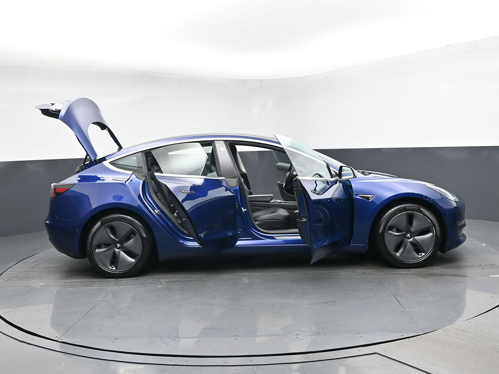 image-27 2020 Tesla Model 3