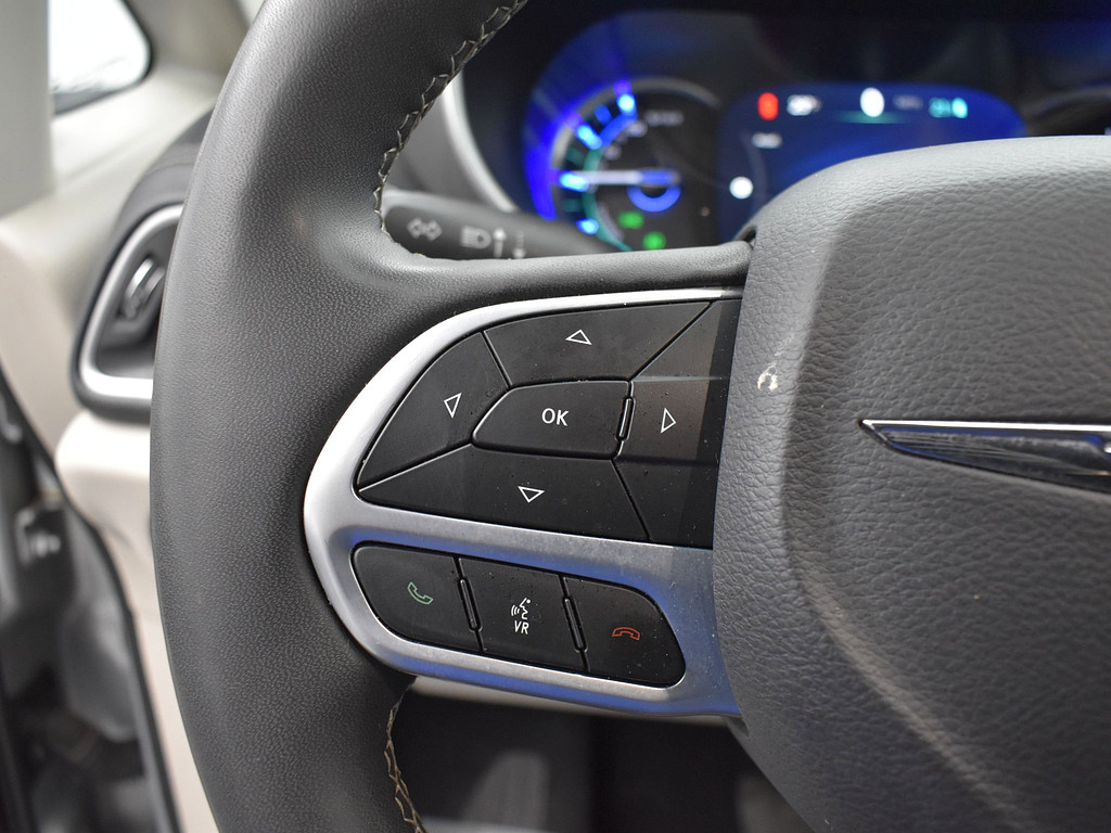 image-9 2023 Chrysler Pacifica