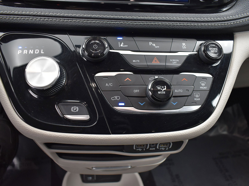 image-12 2023 Chrysler Pacifica