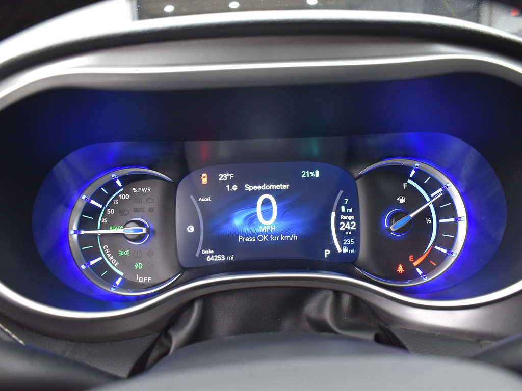 image-13 2023 Chrysler Pacifica