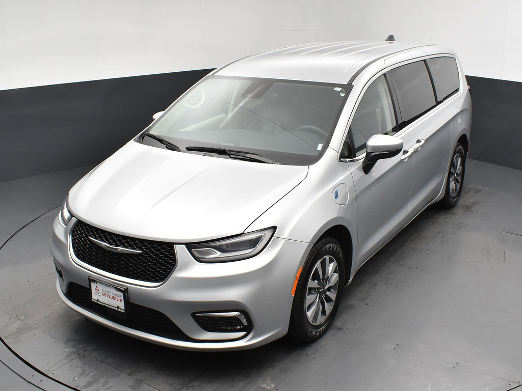 image-21 2023 Chrysler Pacifica