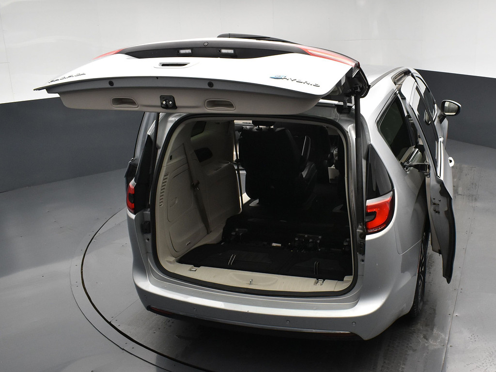 image-26 2023 Chrysler Pacifica