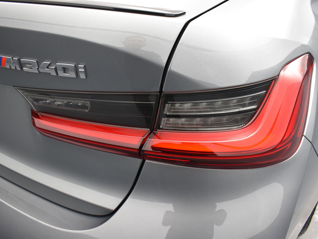 image-7 2024 BMW 3 Series