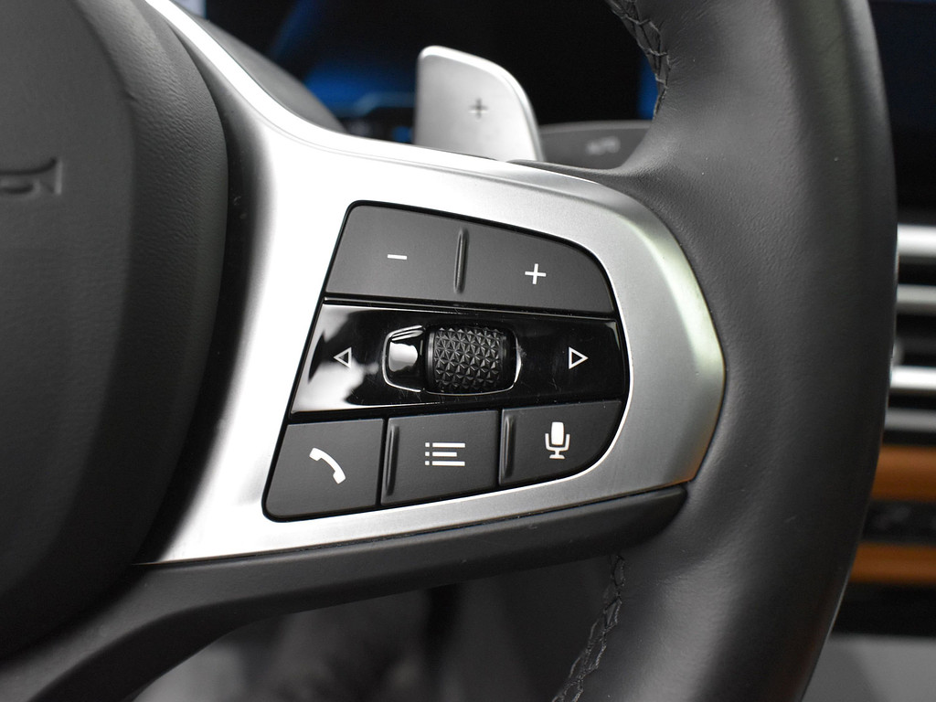 image-10 2024 BMW 3 Series