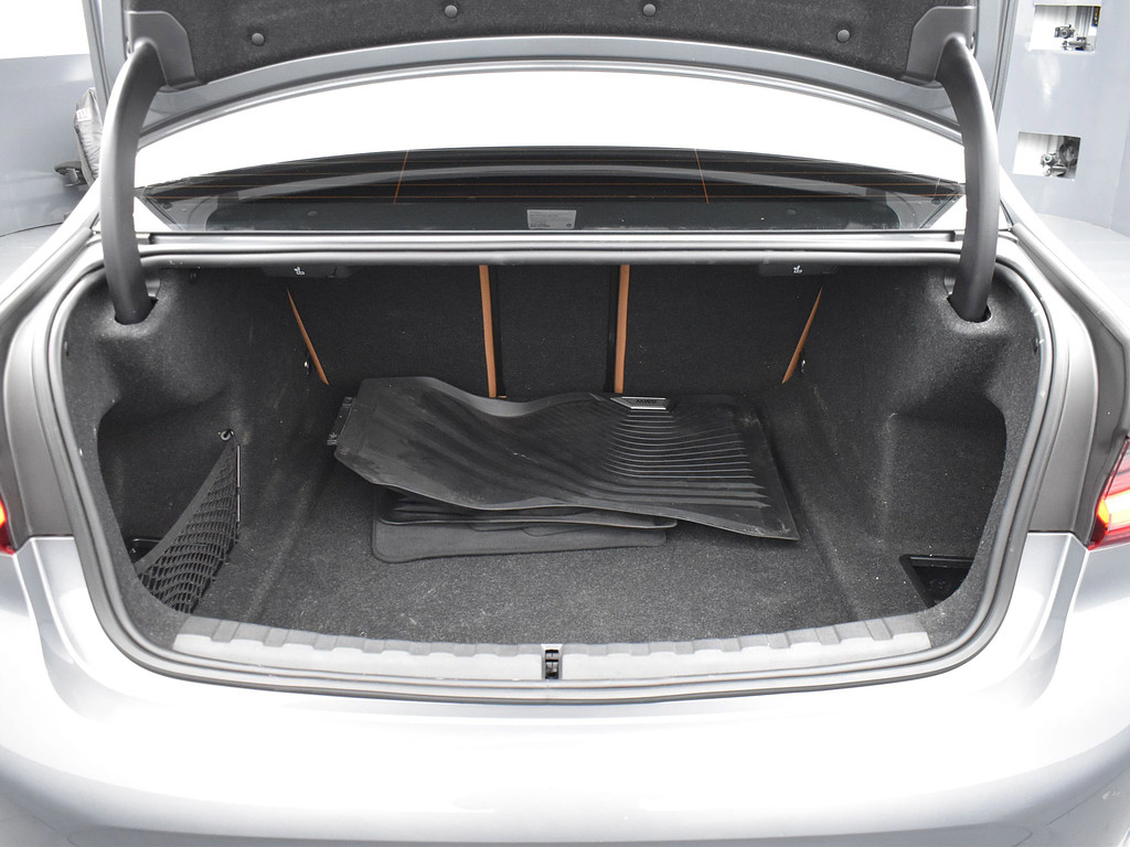 image-16 2024 BMW 3 Series