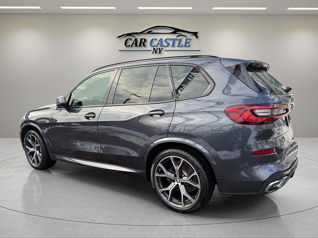 image-10 2019 BMW X5