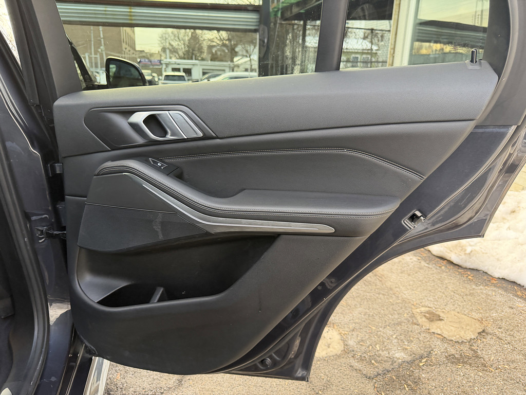 image-18 2019 BMW X5