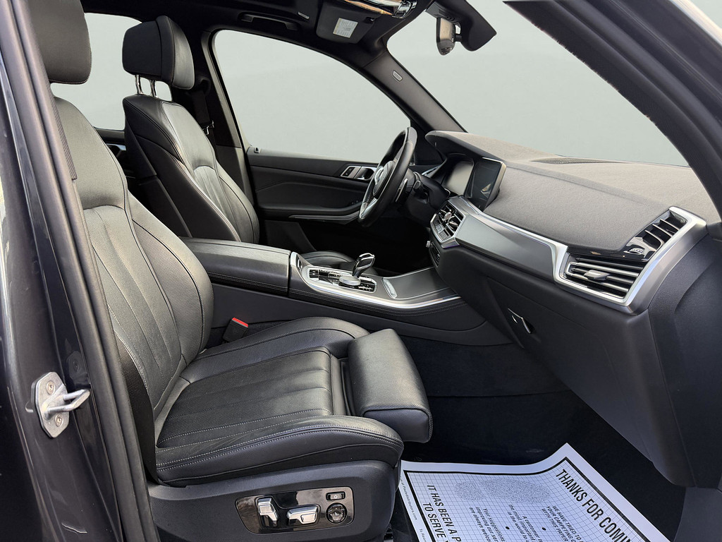 image-19 2019 BMW X5