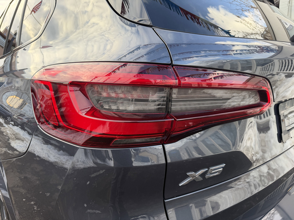 image-41 2019 BMW X5