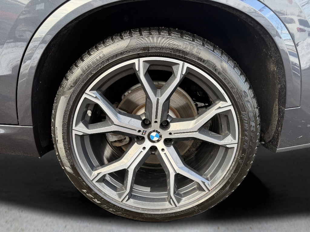 image-47 2019 BMW X5