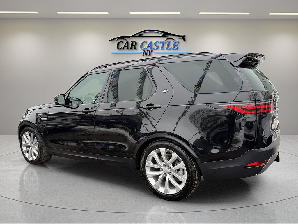 image-10 2022 Land Rover Discovery