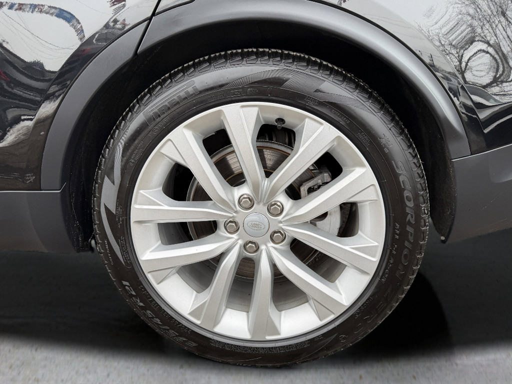 image-18 2022 Land Rover Discovery