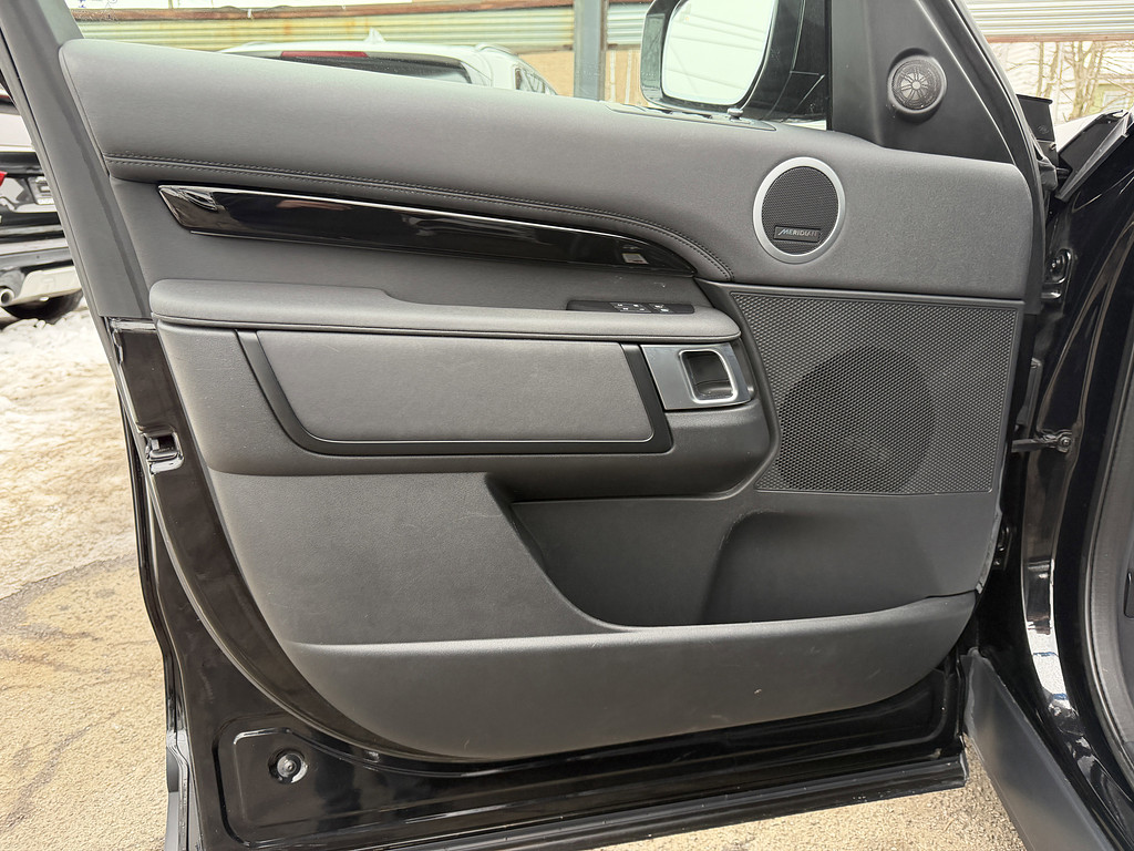 image-26 2022 Land Rover Discovery