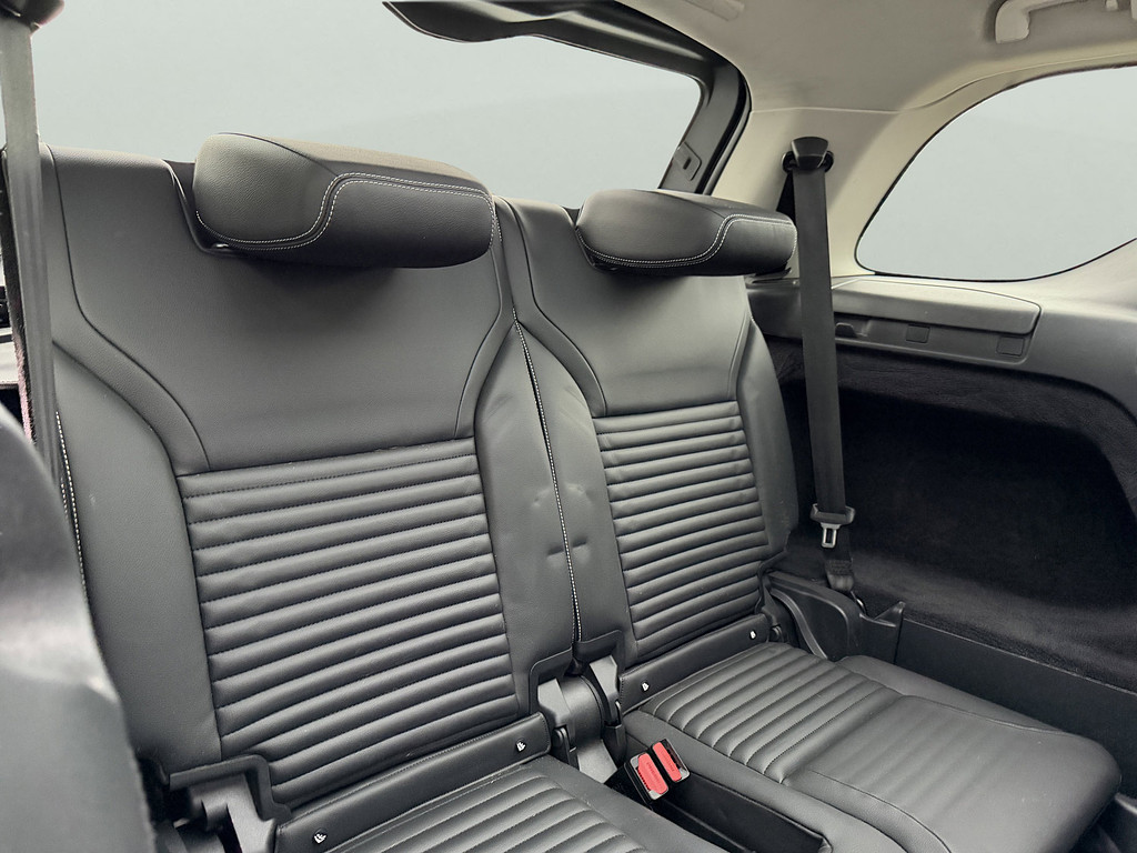 image-43 2022 Land Rover Discovery