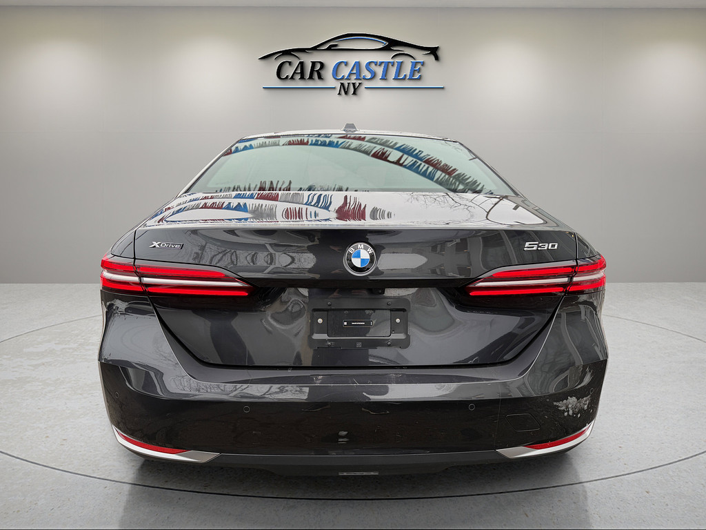 image-6 2024 BMW 5 Series