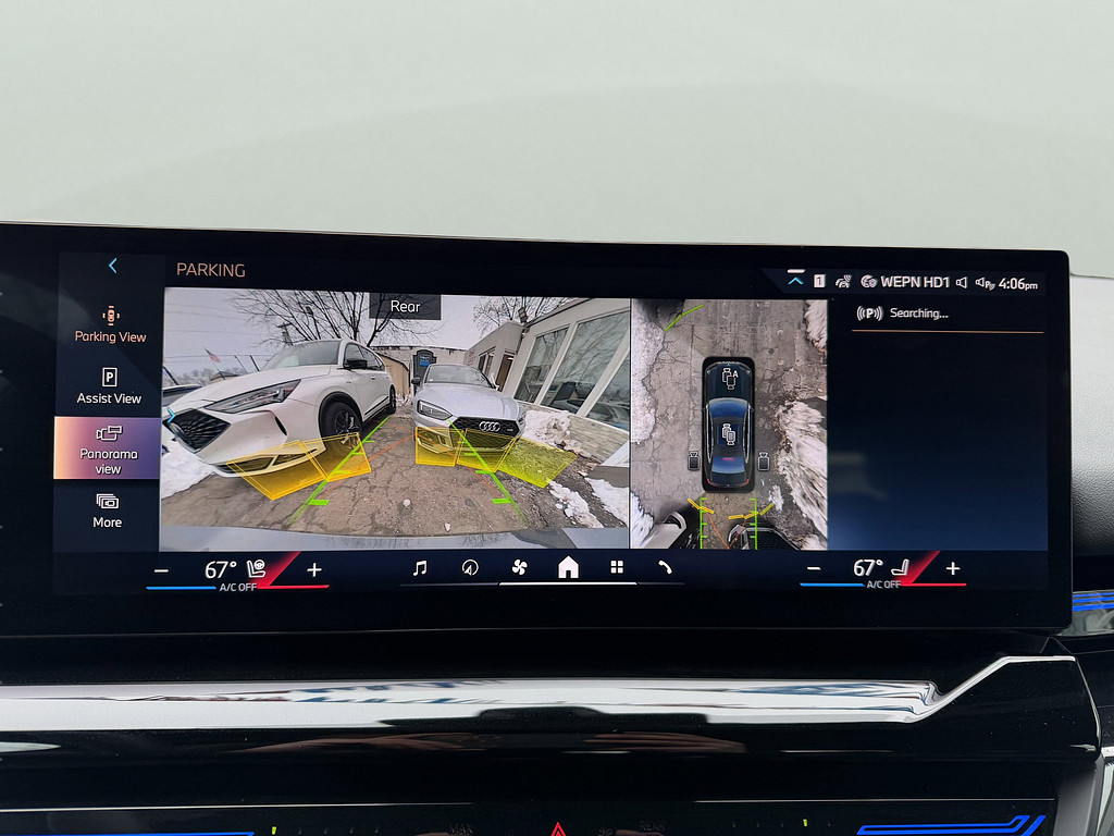 image-39 2024 BMW 5 Series