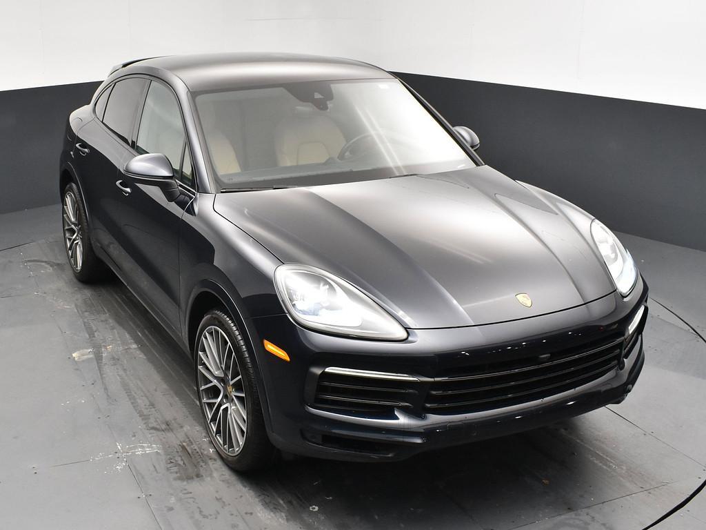 image-17 2022 Porsche Cayenne