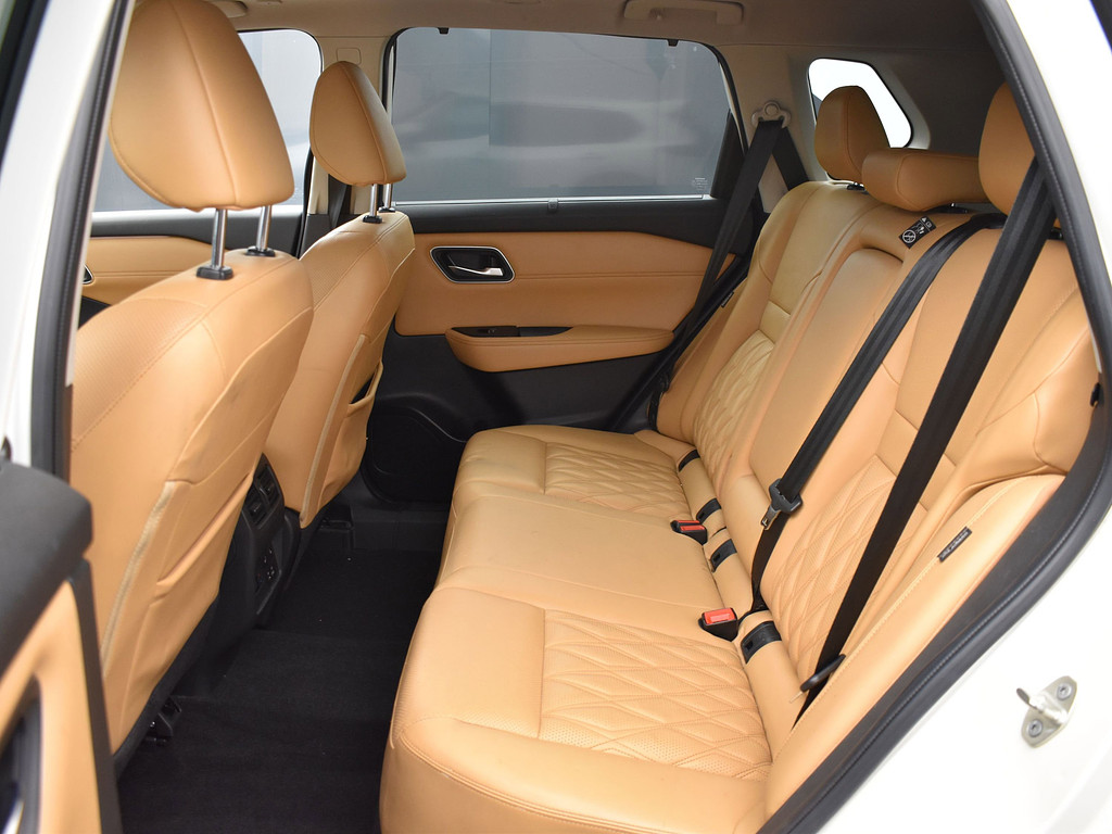 image-13 2023 Nissan Rogue