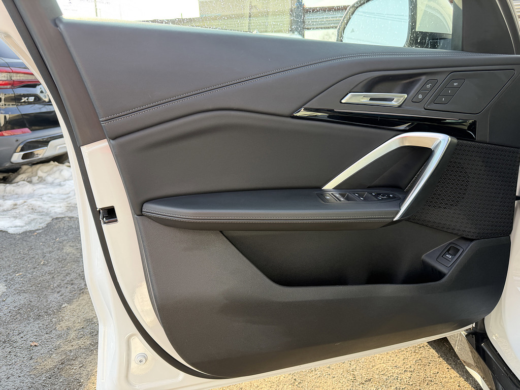 image-26 2025 BMW X1