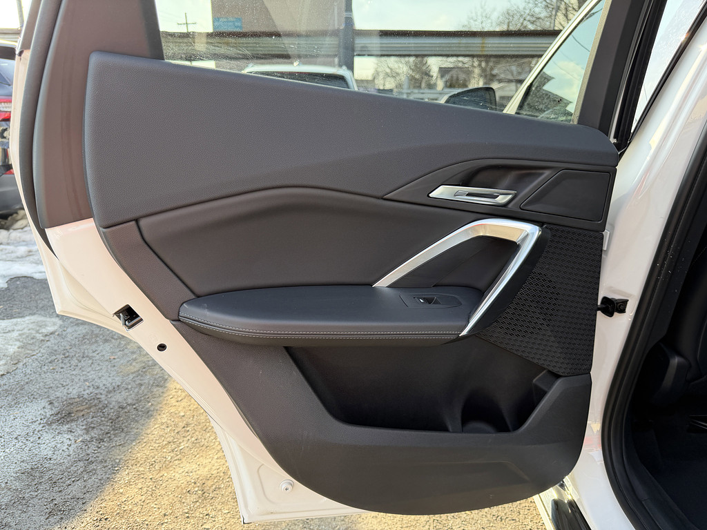 image-38 2025 BMW X1