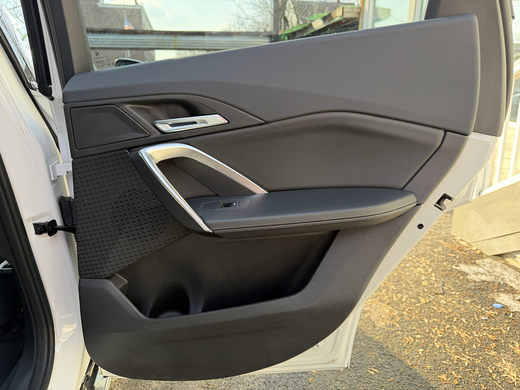 image-42 2025 BMW X1