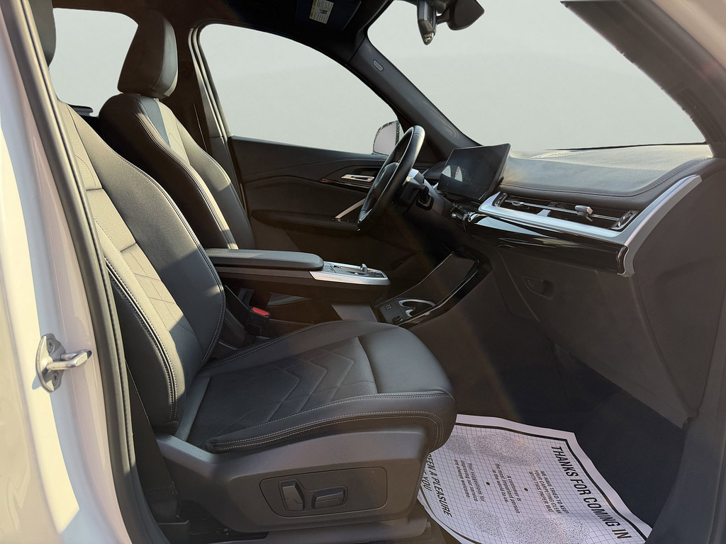 image-43 2025 BMW X1